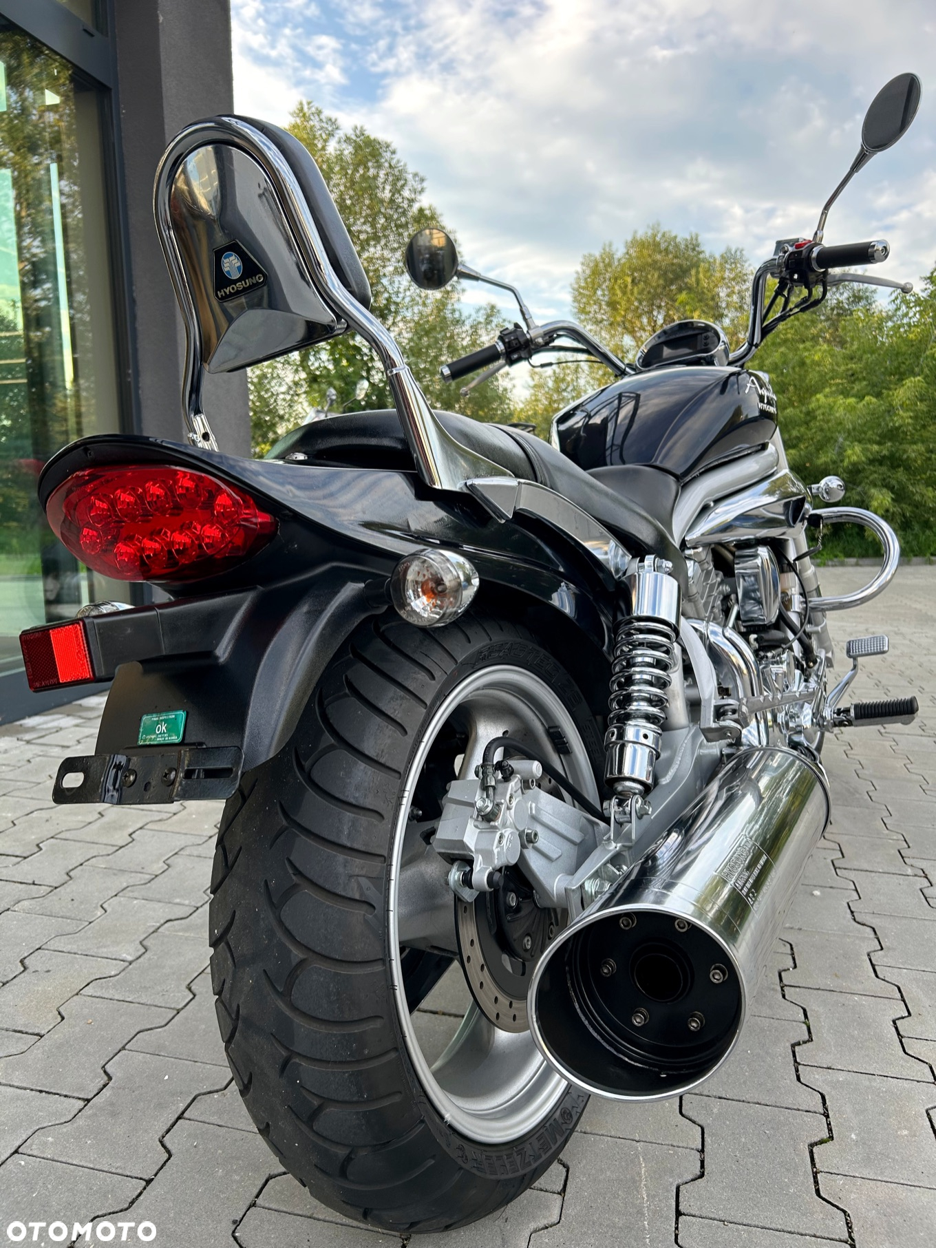 Hyosung GV - 4