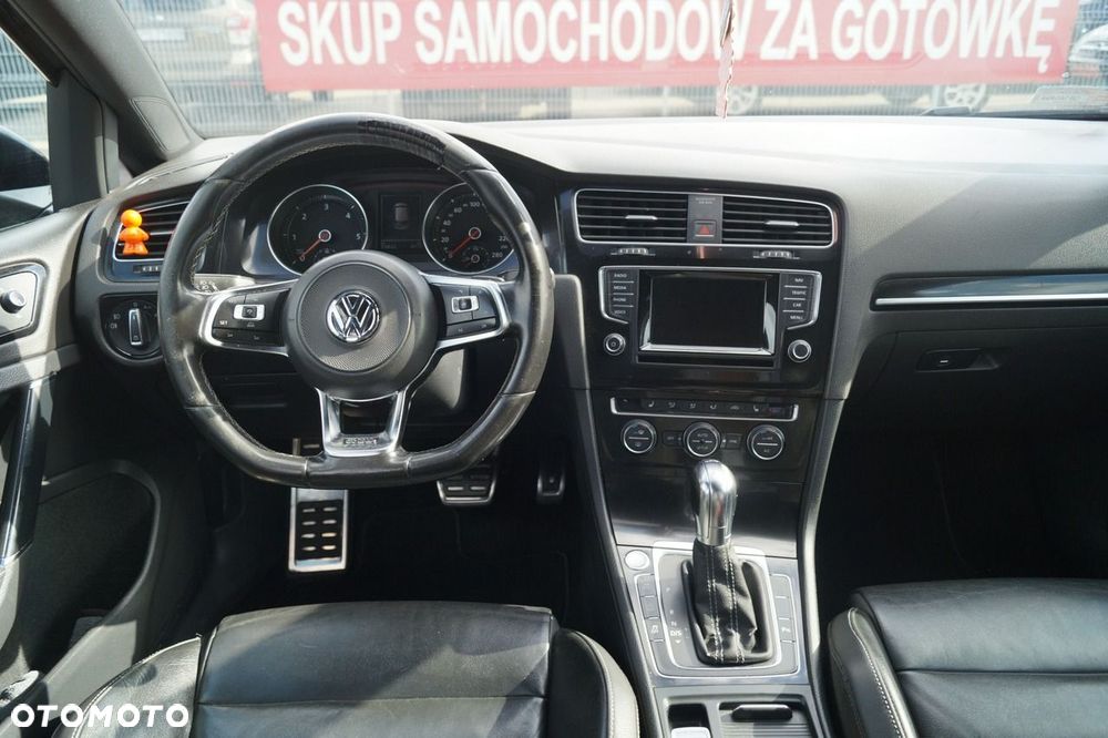 Volkswagen Golf - 18