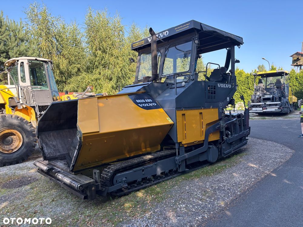 Volvo ABG 6820 VOLVO Rozściełacz Asfaltu na gąsienicach 2011rok układarka 2,5-5m elektryczne grzanie Niwelacja, stan bdb import - 2