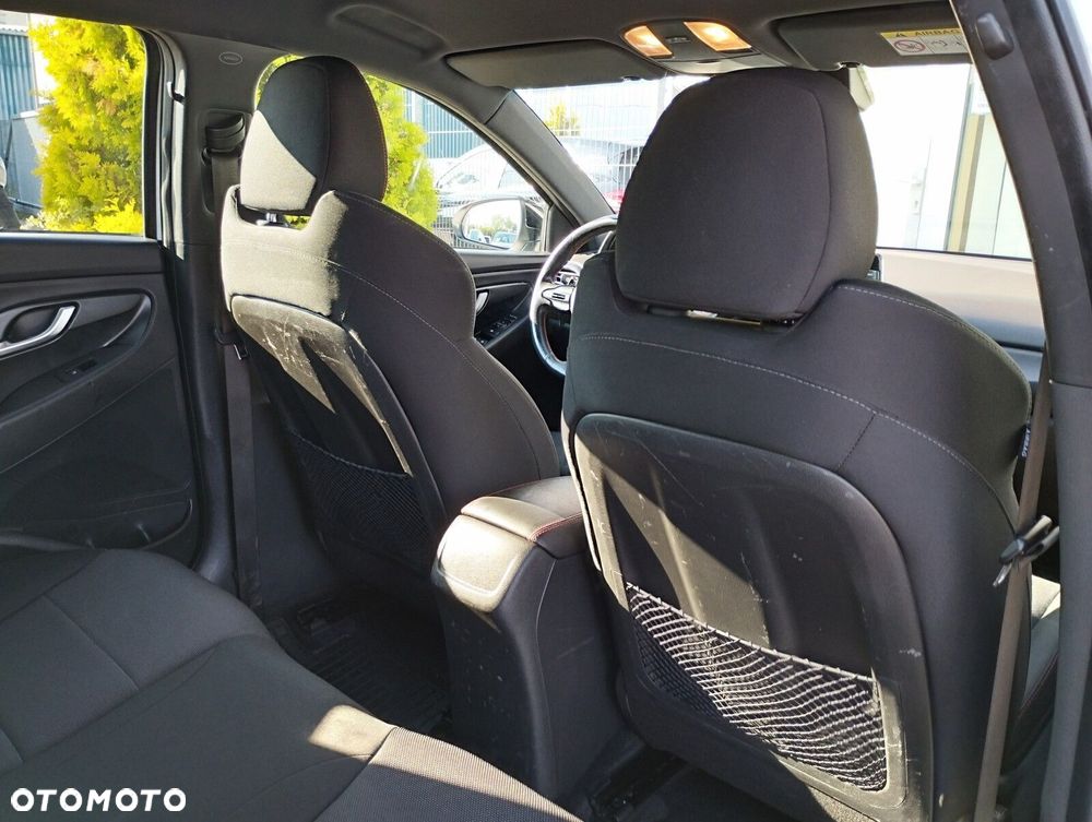 Hyundai i30 1.5 T-GDI 48V Executive DCT - 15