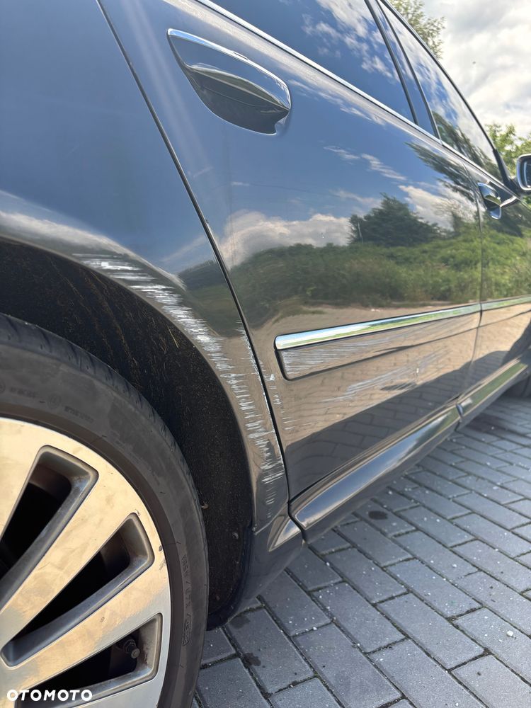 Audi A8 - 6