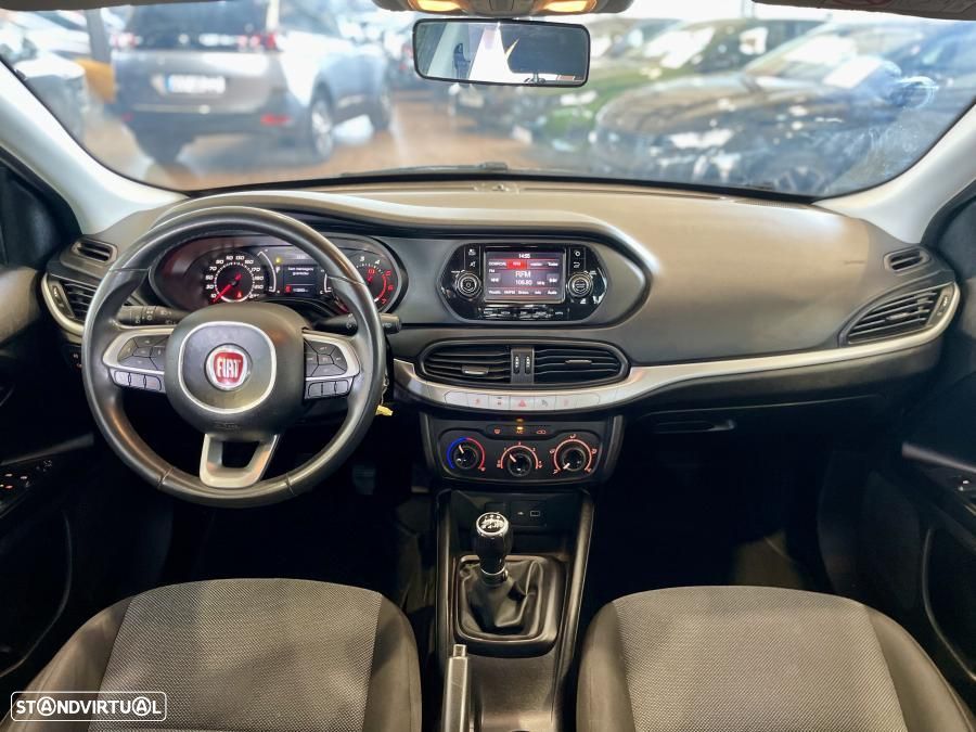 Fiat Tipo Station Wagon 1.3 M-Jet Lounge - 25