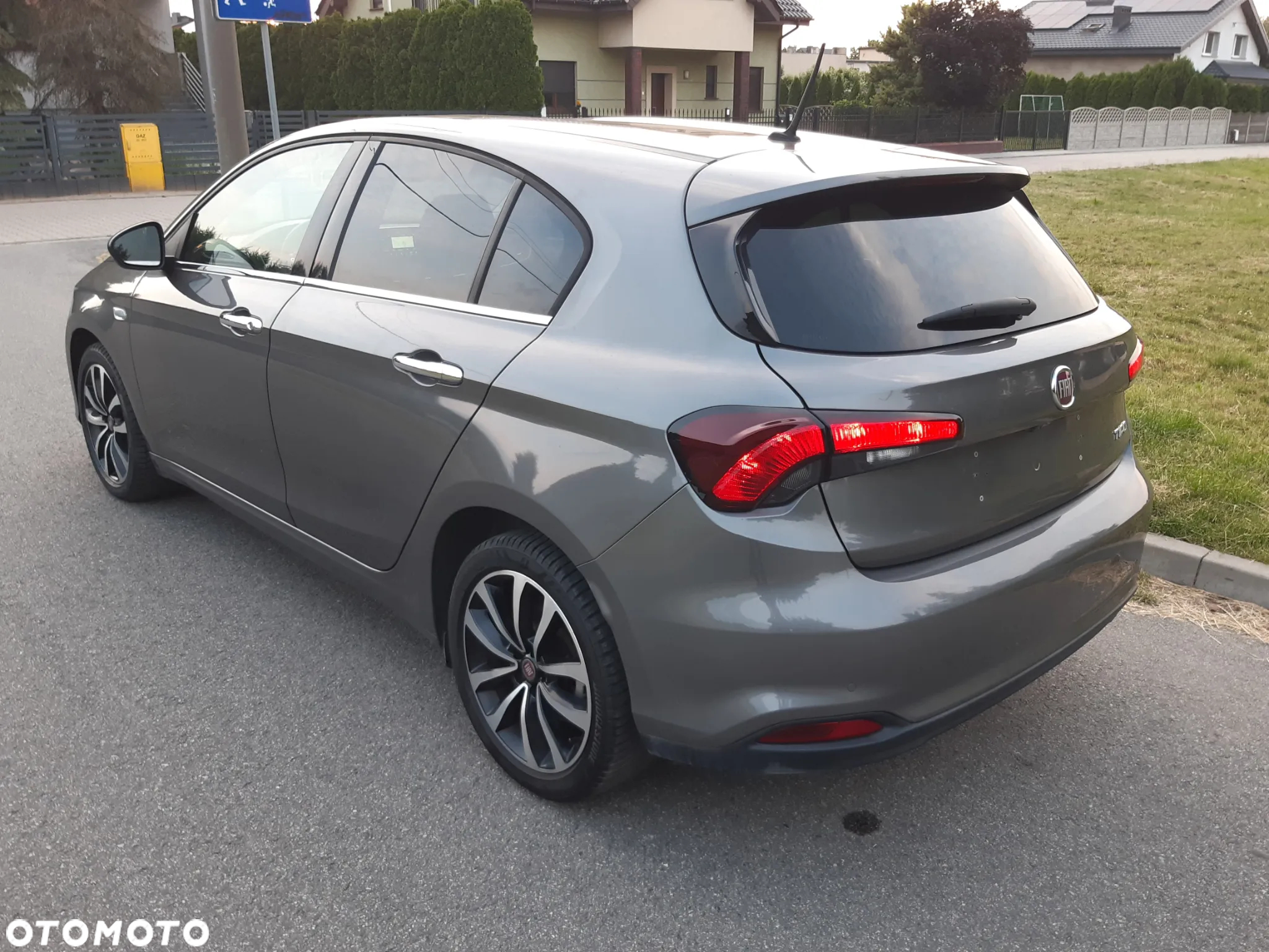 Fiat Tipo - 12
