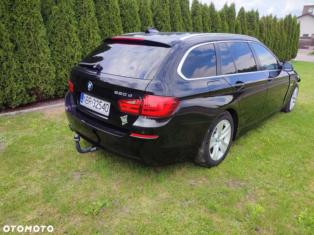 BMW Seria 5 520d Efficient Dynamics - 9