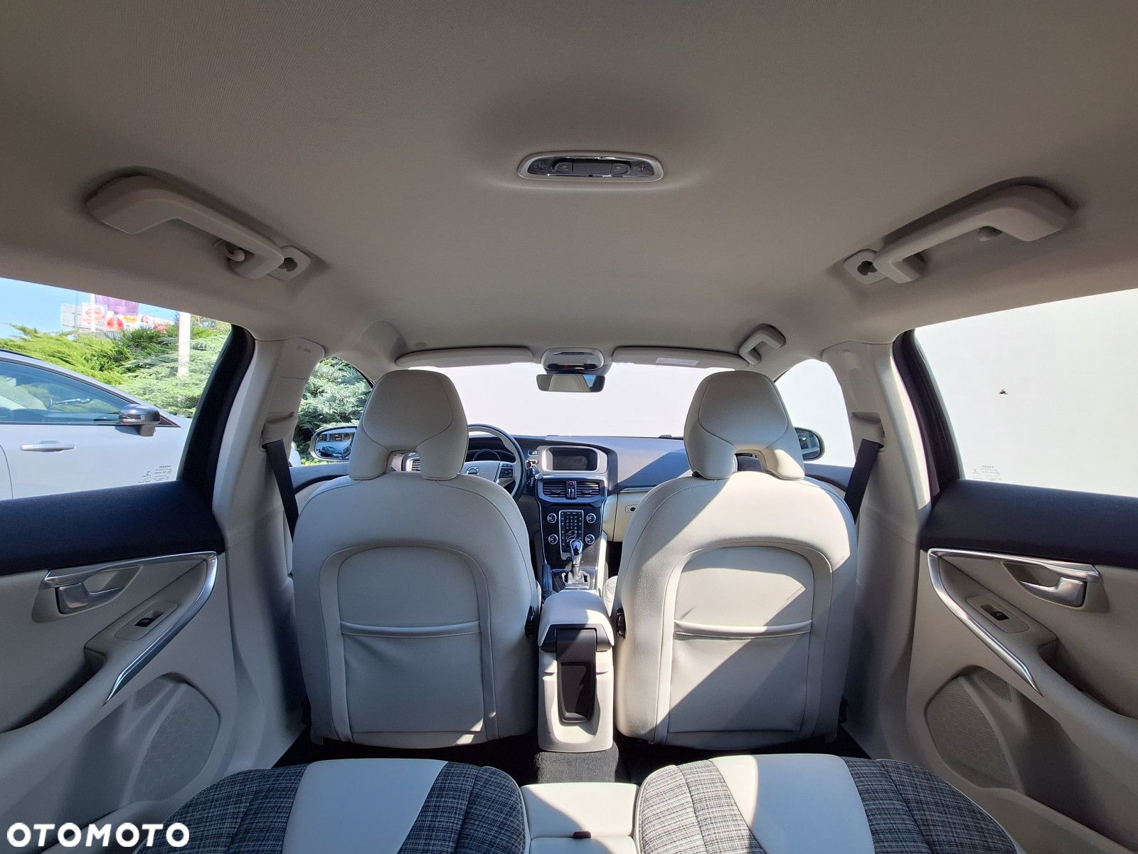 Volvo V40 - 15