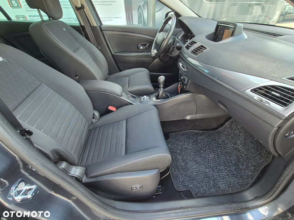 Renault Megane ENERGY dCi 110 Start & Stop LIMITED - 29