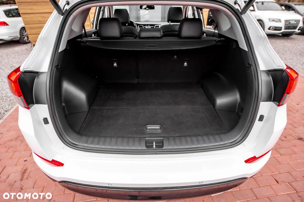 Hyundai Tucson 2.0 CRDI 4WD Automatik Premium - 14