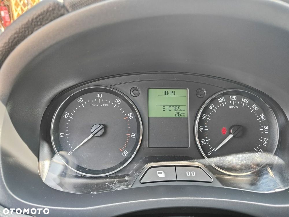 Skoda Fabia - 9