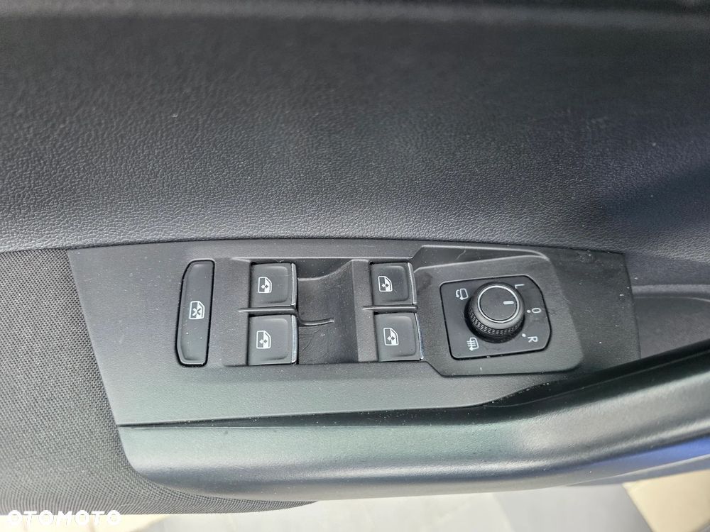 Volkswagen Polo 1.0 TSI R-Line DSG - 20