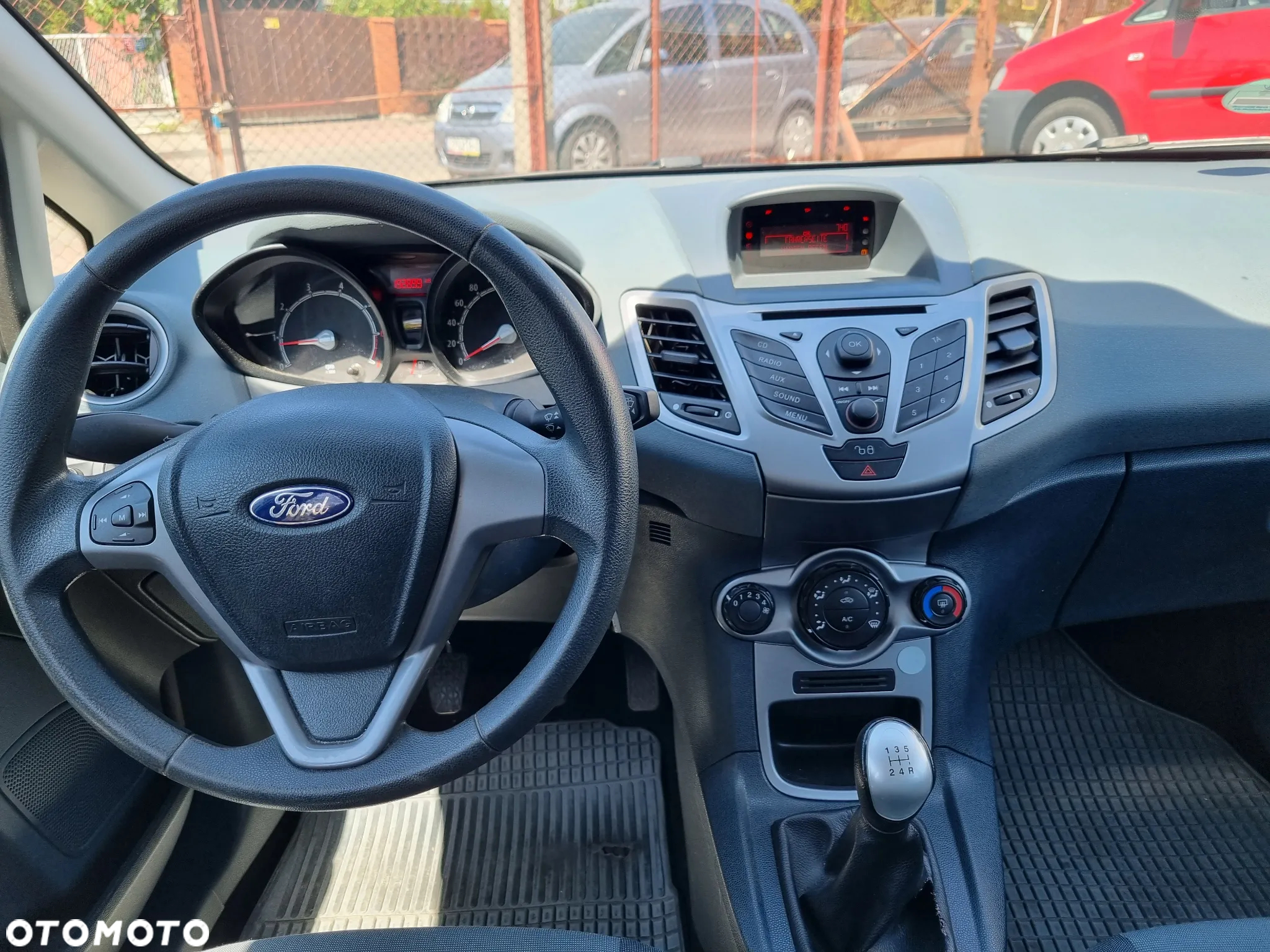 Ford Fiesta 1.25 Ambiente EU5 - 14