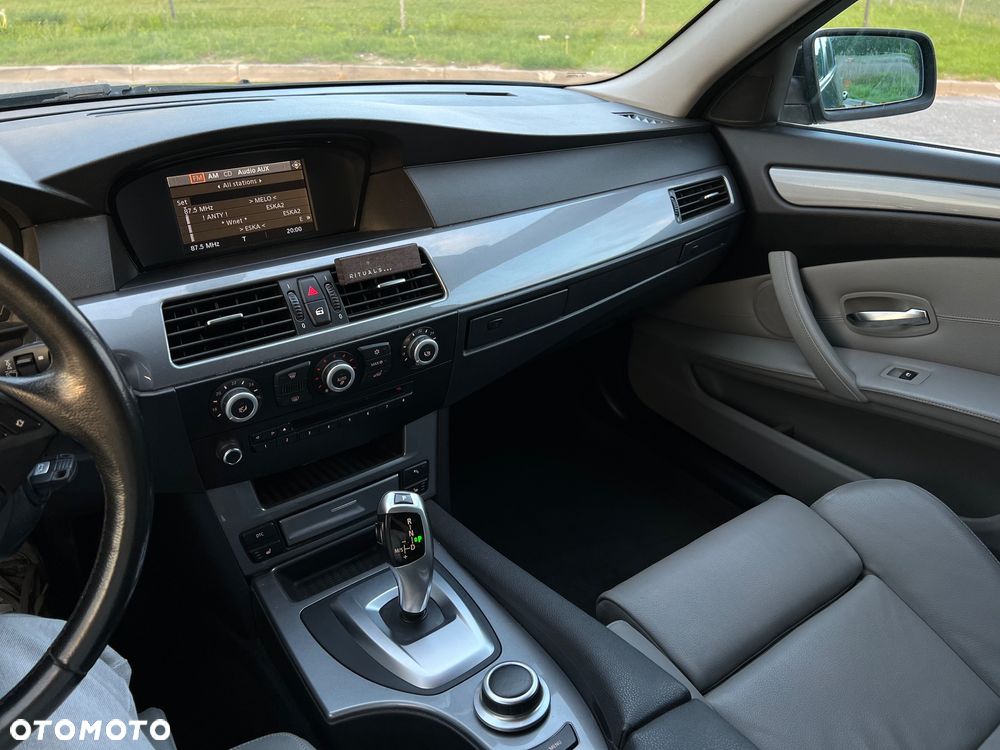 BMW Seria 5 520d Edition Exclusive - 19