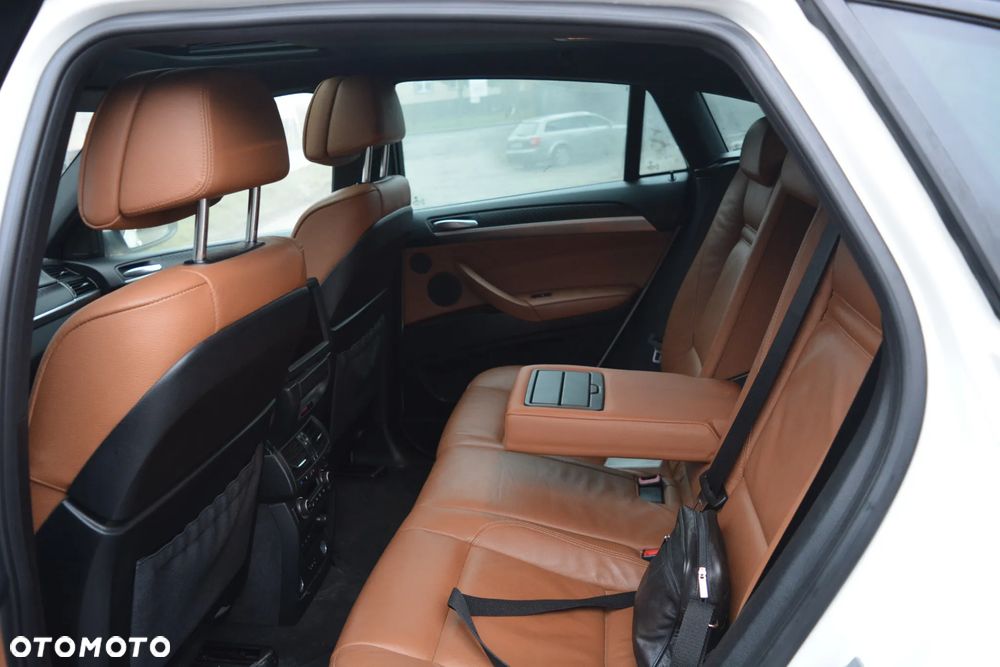 BMW X6 - 23