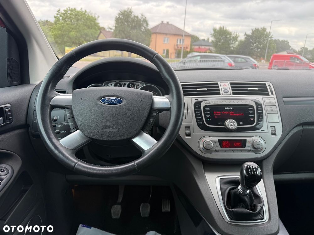 Ford Kuga 2.5 4x4 Titanium - 11