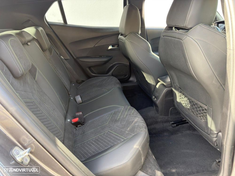 Peugeot 2008 1.2 PureTech Allure Pack EAT8 - 9