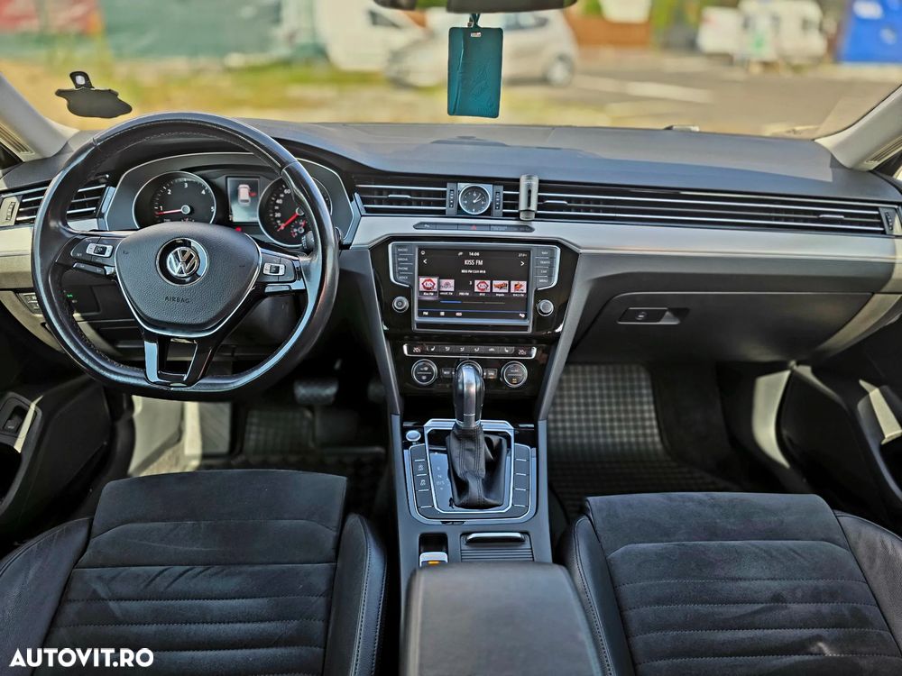 Volkswagen Passat 2.0 TDI DSG 4Motion Highline - 19