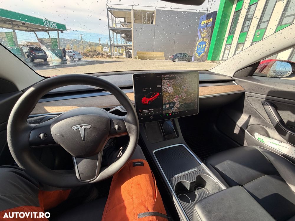 Tesla Model 3 - 19