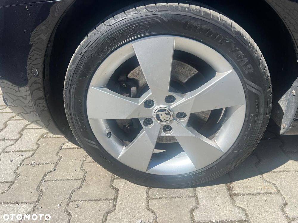 Skoda Octavia 1.8 TSI Elegance DSG - 6