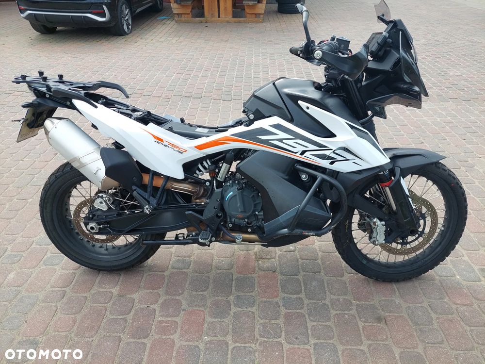 KTM Adventure - 6