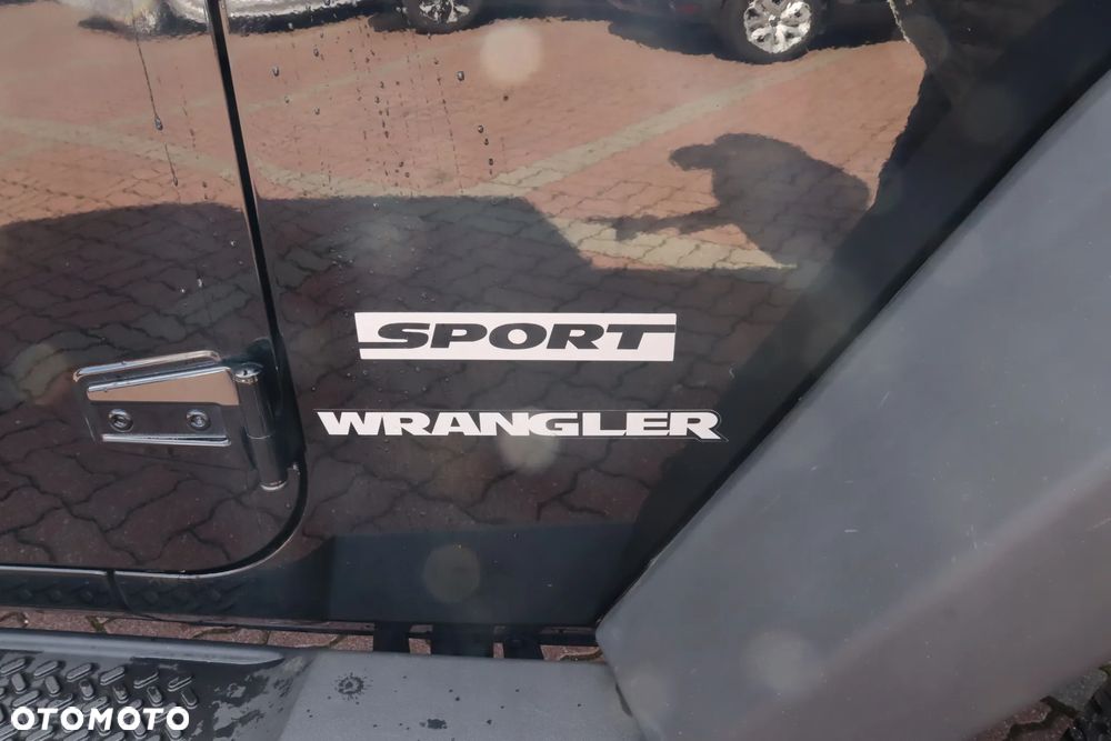 Jeep Wrangler - 13