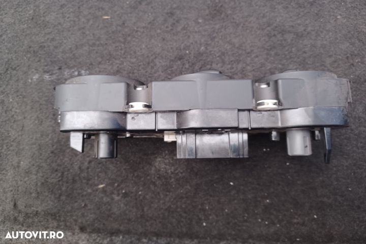 Comanda AC 1K0820047GA 5HB009352 1K0820047GA 5HB009352 Volkswagen VW - 3