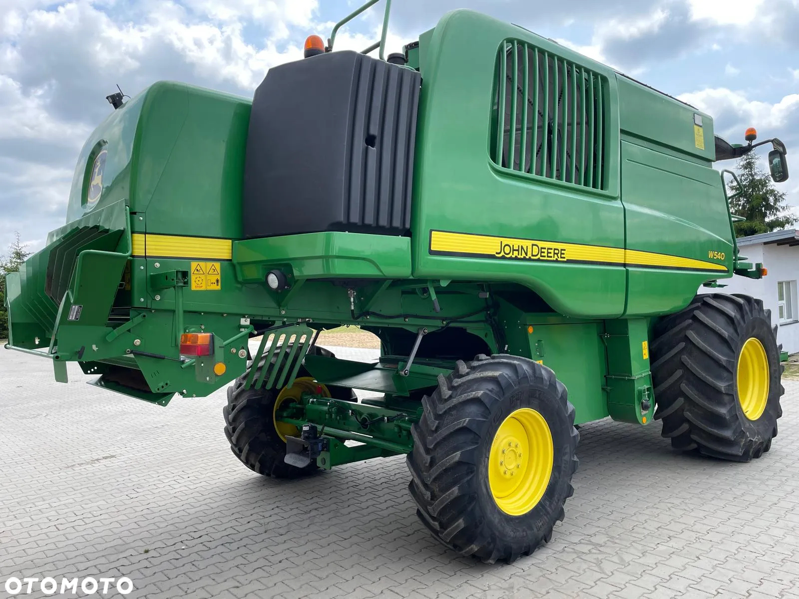 John Deere W540 - 8
