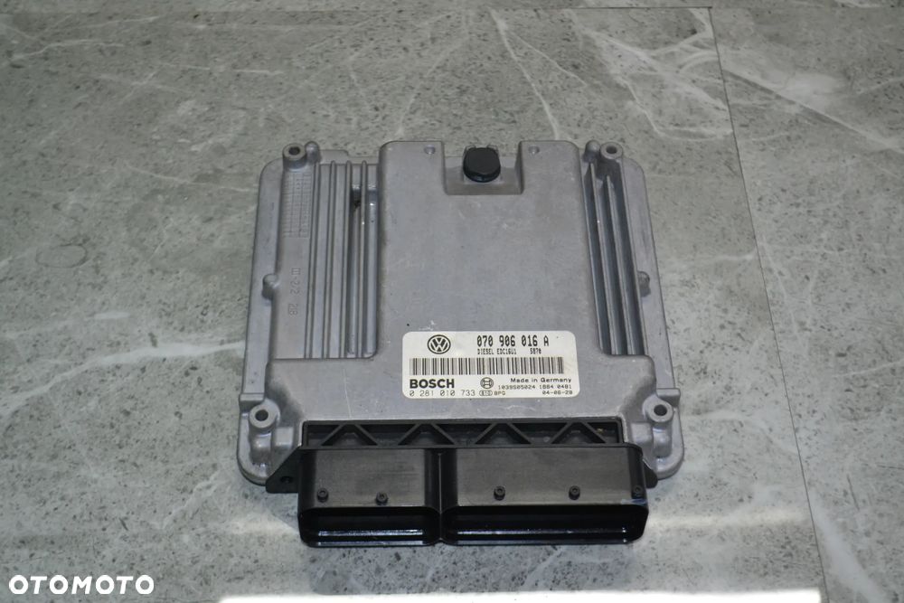 VW TRANSPORTER T5 2,5 TDI KOMPUTER STEROWNIK SILNIKA 070906016A 0281010733 - 1