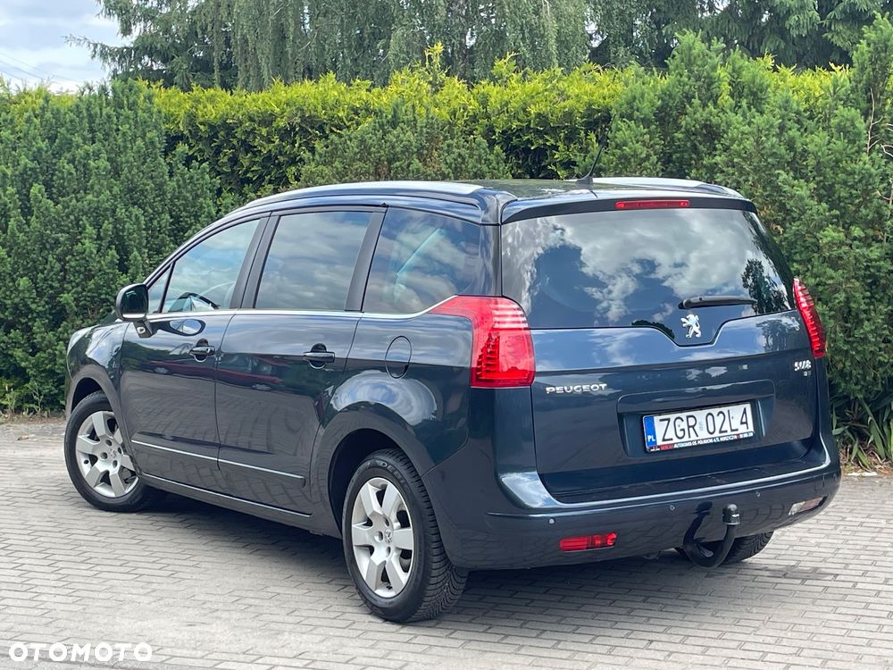 Peugeot 5008 HDI FAP 110 EGS6 Platinum - 28