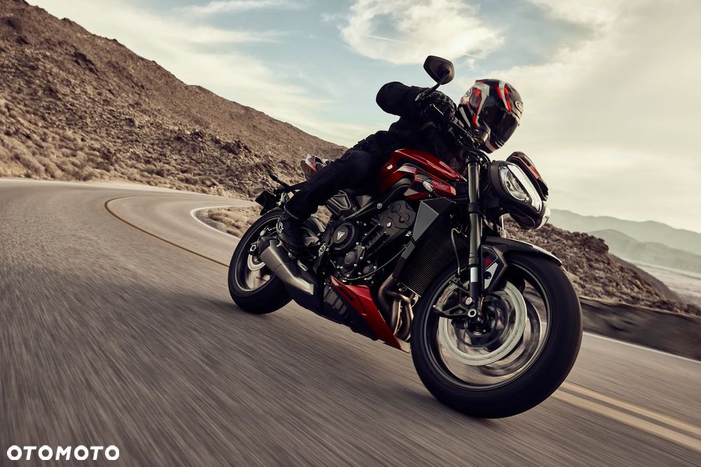 Triumph Street Triple - 1