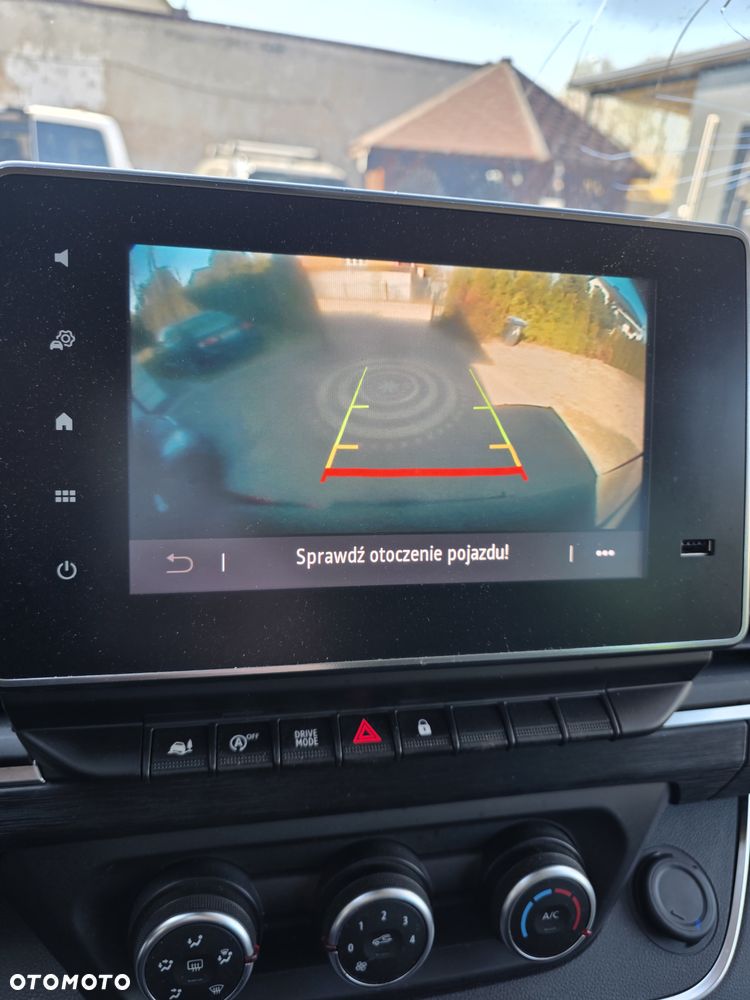 Renault Trafic 2.0 dCi EDC - 7