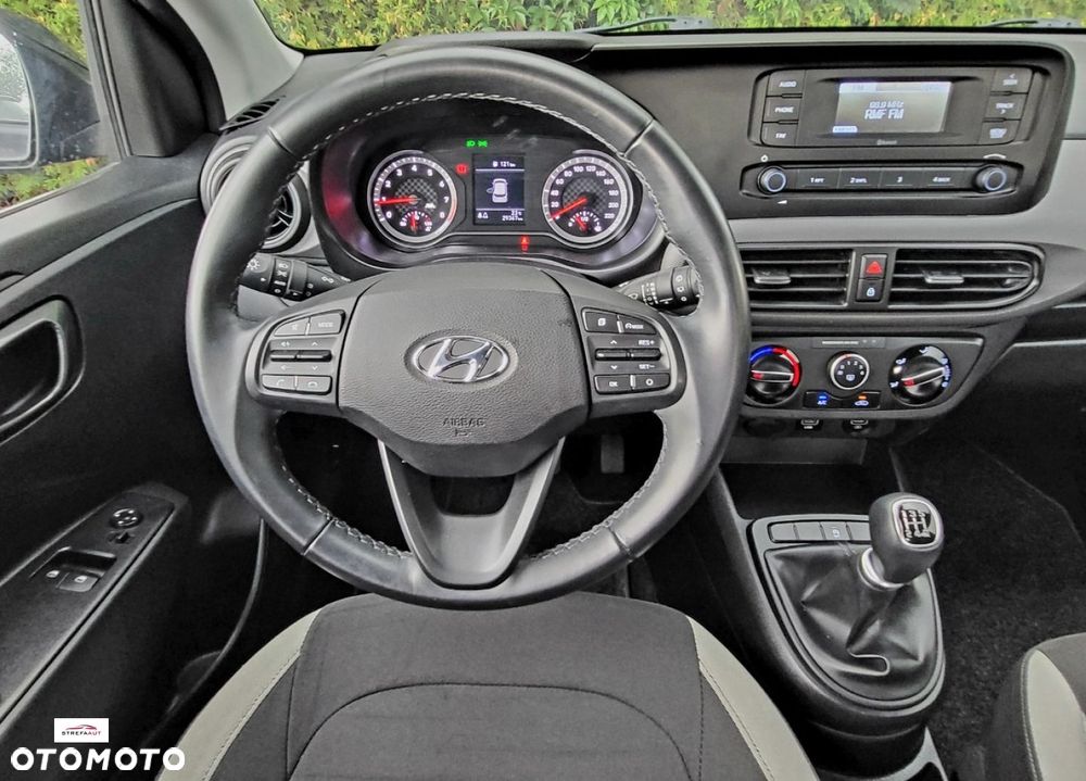 Hyundai i10 - 10