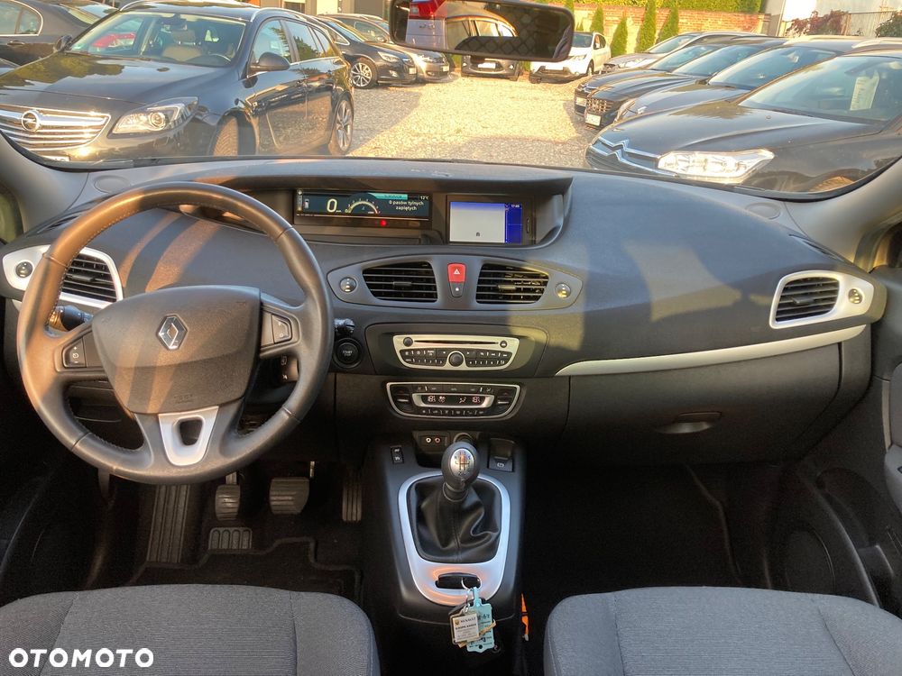 Renault Scenic 1.6 16V 110 Authentique - 12