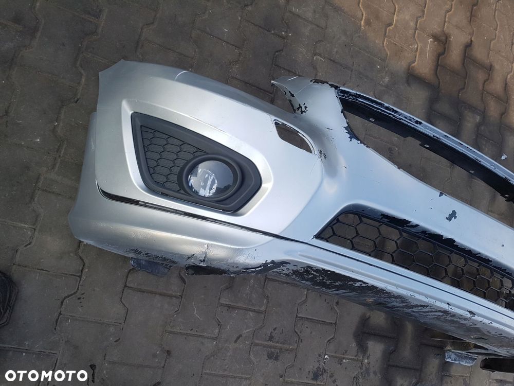 VOLVO C30 LIFT 10-12r ZDERZAK PRZÓD R-DESIGN - 3