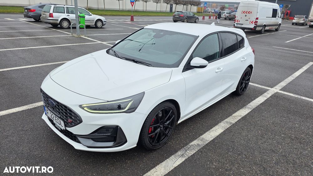 Ford Focus - 26