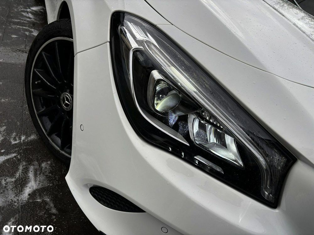 Mercedes-Benz CLA 200 AMG Line - 9