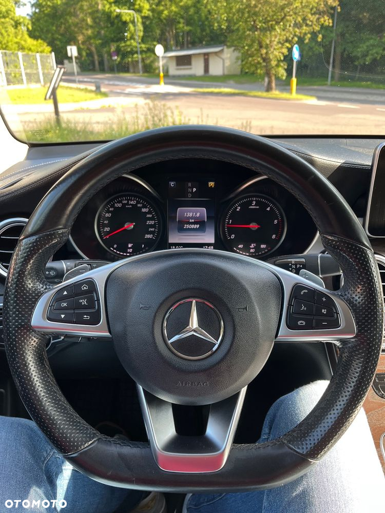 Mercedes-Benz GLC 220 d 4-Matic - 21