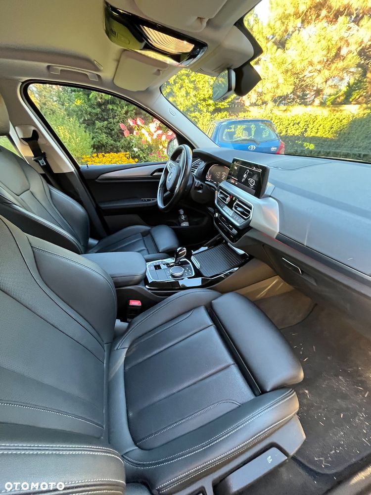 BMW X3 xDrive20i mHEV - 13