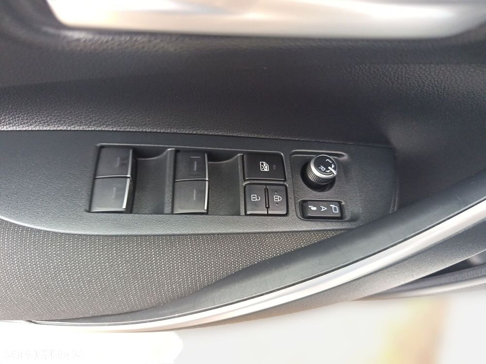 Toyota Corolla 1.8 Hybrid Style - 27