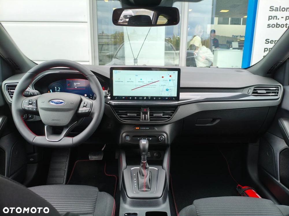 Ford Focus 1.0 EcoBoost mHEV ST-Line X - 32