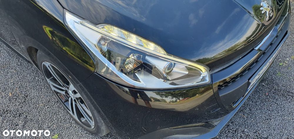 Peugeot 208 Blue-HDi 100 Stop&Start Style - 15