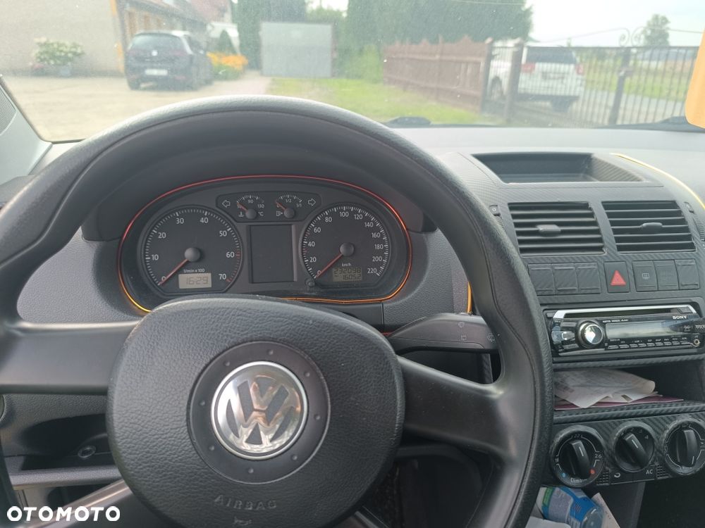 Volkswagen Polo - 7