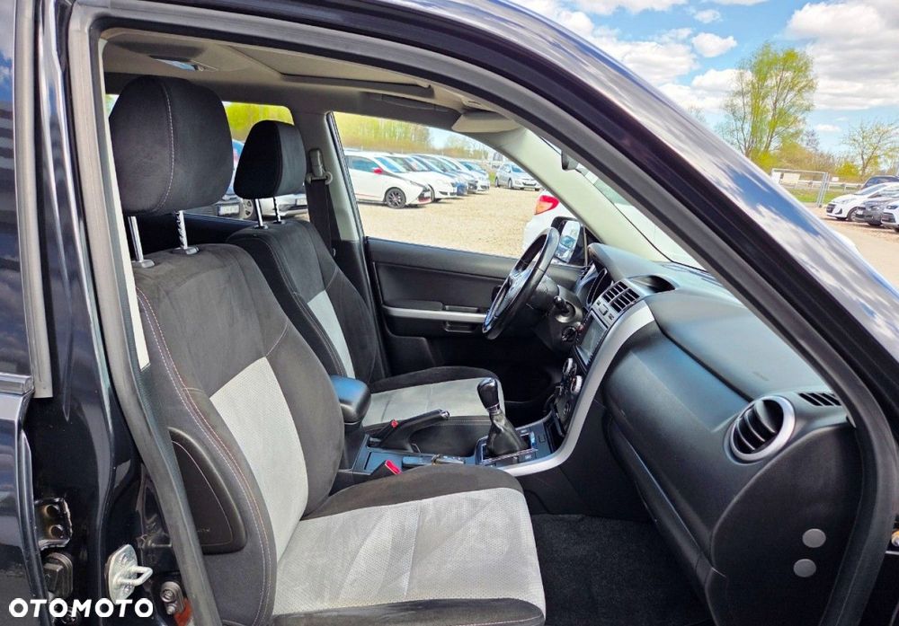 Suzuki Grand Vitara - 25