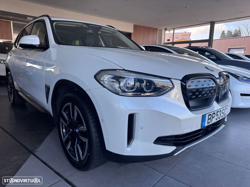 BMW iX3 Inspiring - 3