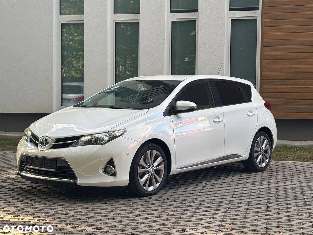 Toyota Auris - 2