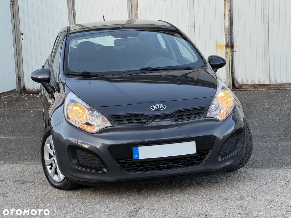 Kia Rio 1.2 Dream Team Edition - 3
