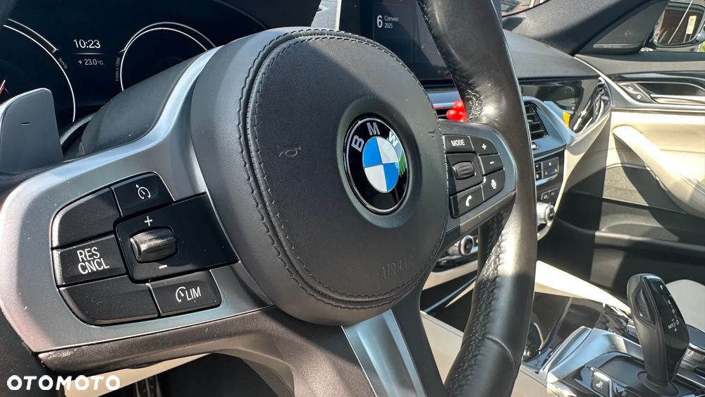 BMW Seria 5 520d Efficient Dynamics M Sport sport - 22