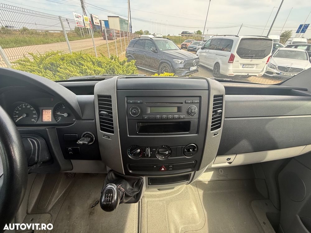 Mercedes-Benz Sprinter - 20