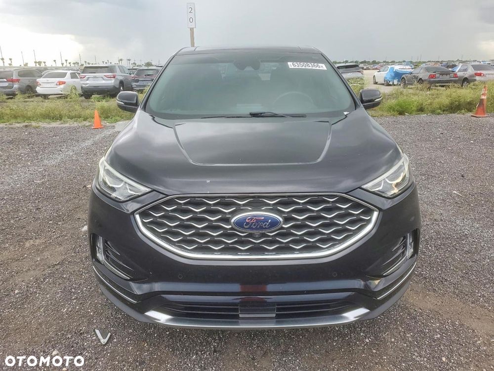 Ford Edge - 2
