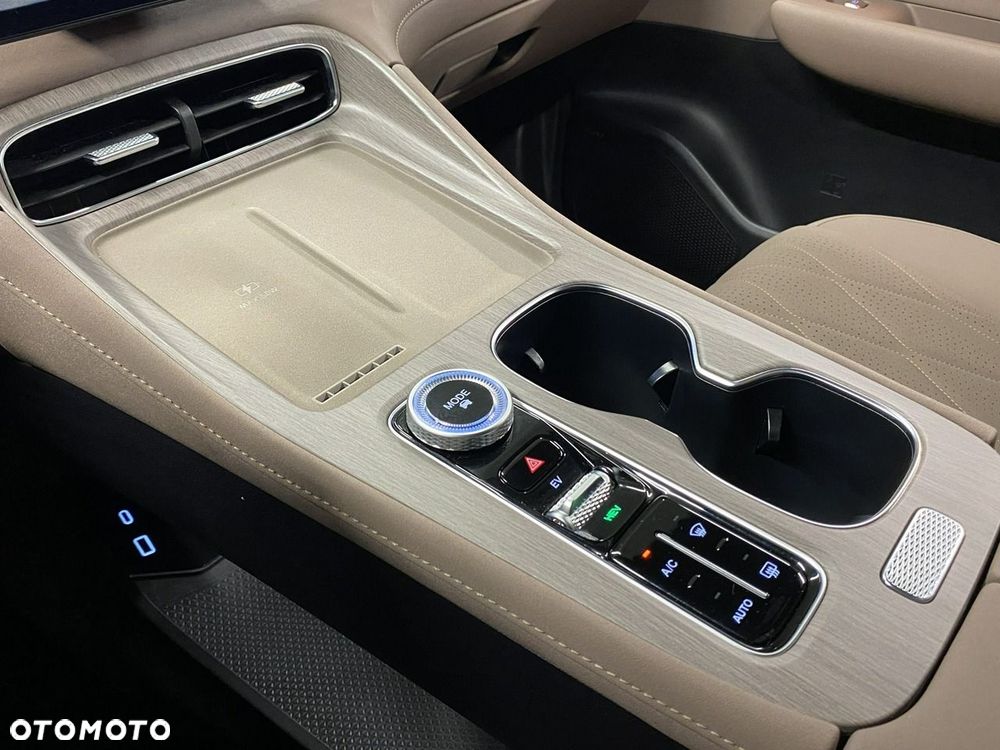 Chery Tiggo 8 1.5 T-GDI Super Hybrid Prestige DCT - 38