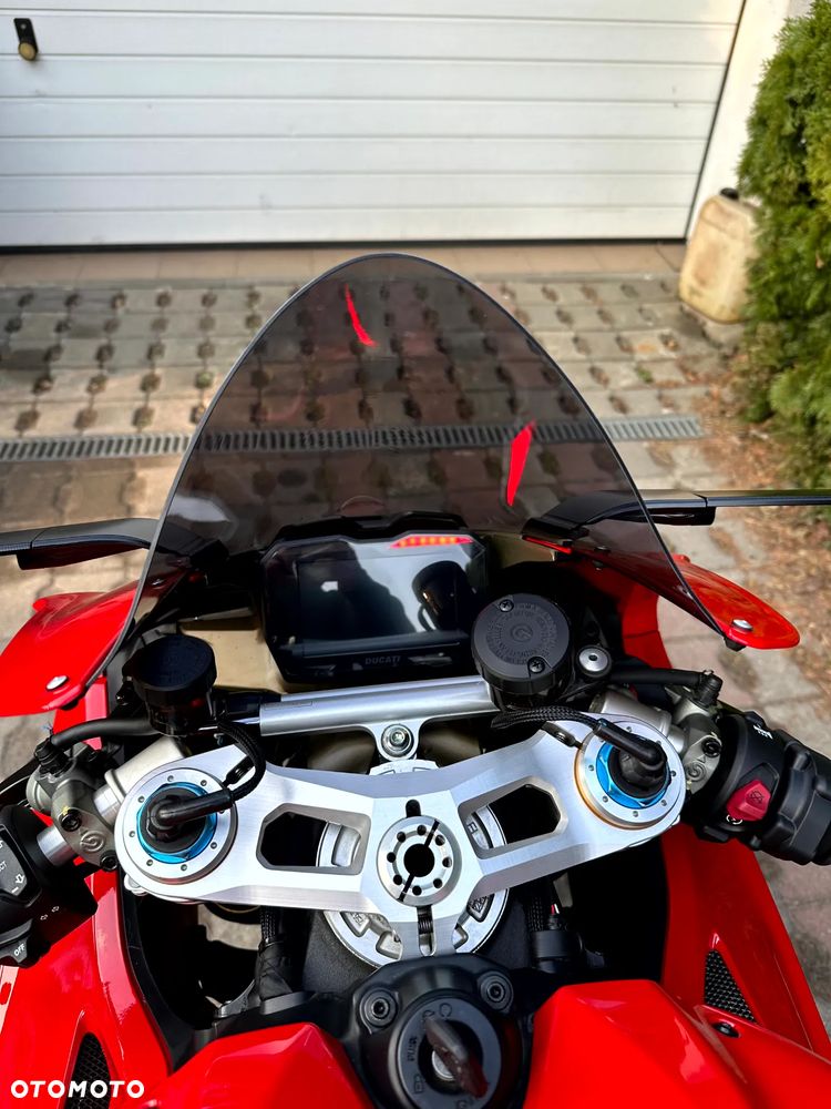 Ducati Panigale V4S - 8