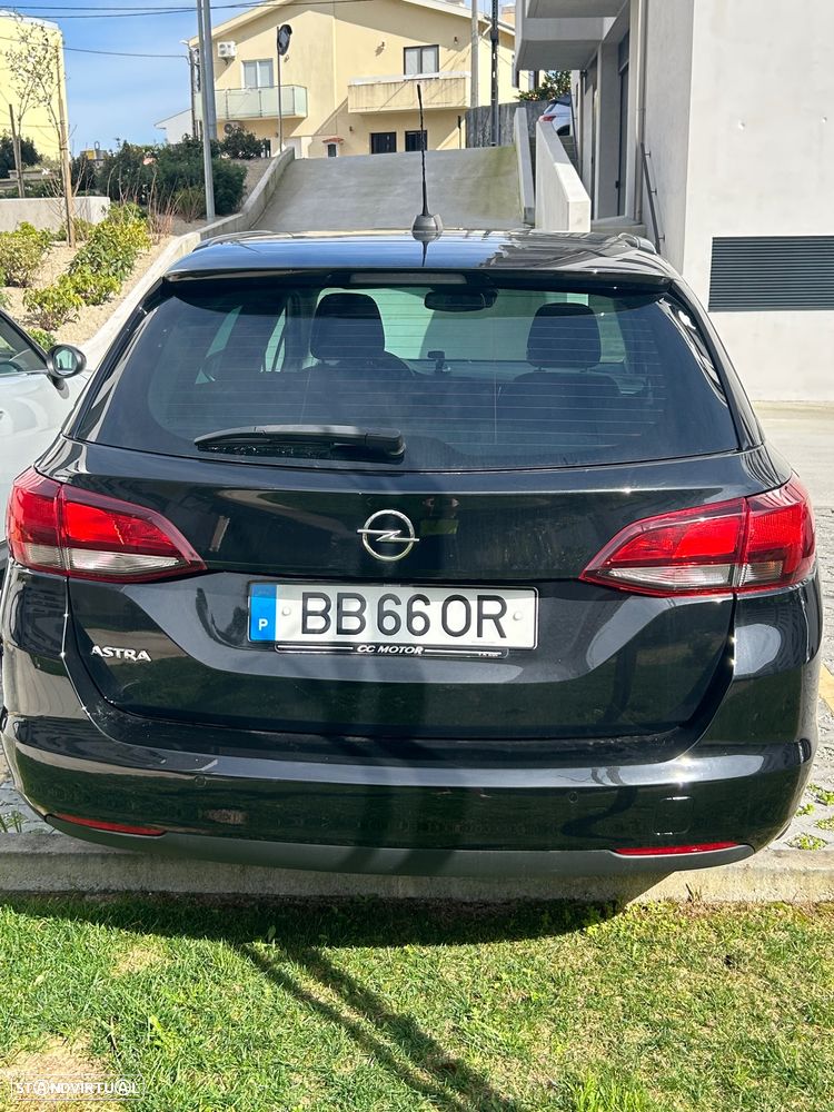 Opel Astra Sports Tourer - 6